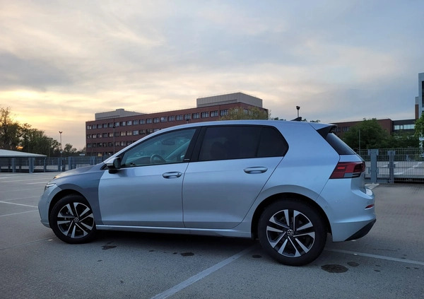 Volkswagen Golf cena 73500 przebieg: 3200, rok produkcji 2020 z Gdynia małe 596